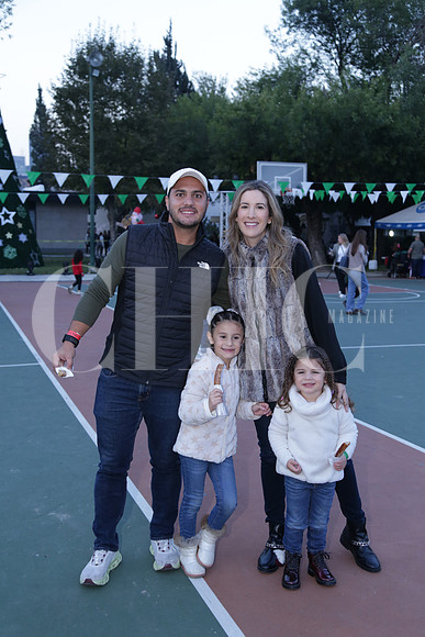 Lalo Sánchez, Katy Bueno, Ximena Sánchez y Sofia Sánchez 0