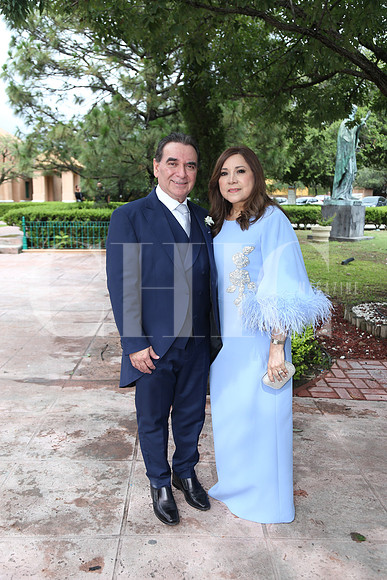 Luis Rodríguez y Edna Tijerina  ( Papás Novia)1