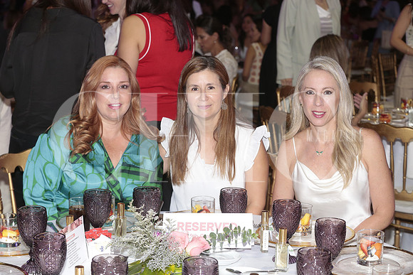 Gina Ramos, Consuelo Lankenau y Rosalba Filizola 2