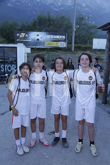 Emilio Chávez, Salvador Villamar, Diego Escames y Fausto González 0