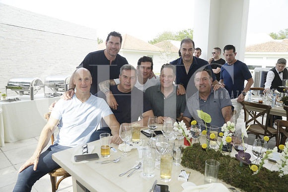Contanzo Villarreal, Carlos González, Federico Valdés, Goyo Martínez, Beto Santos,Othón Ruiz y Juan Garza