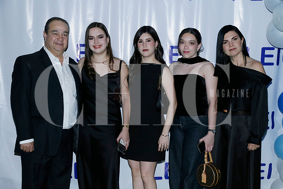 Gerado Rosales, Alejandra Rosales, Andrea Rosales, Constanza Elizondo y Gloria de Rosales