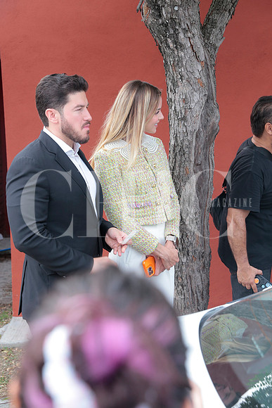 Samuel Garcia y Mariana Rodriguez 19