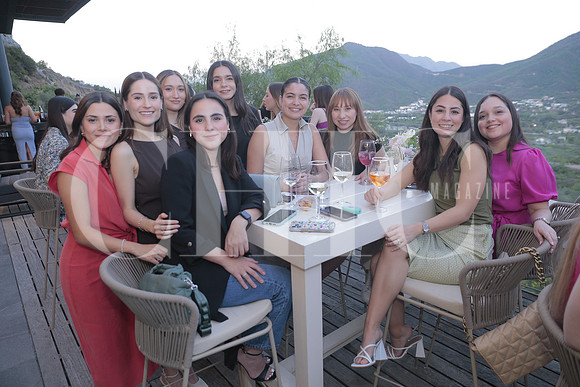Elisa Elizondo, Marifer Lozano, Isabel Roldan, Lucia Manzano, Carolina Garza, Laura Tejada, Adriana Ruiz, Mariana Chavez y Lizette Flores 3