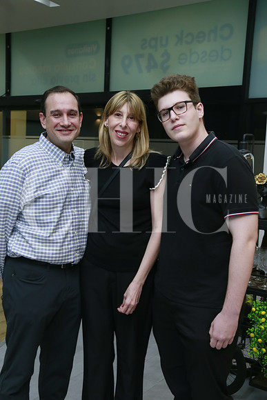 César Gómez, Priscila Vizcaino y Patricio Gómez (3)