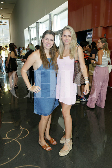 Priscila Chapa y Cecilia Chapa (2)