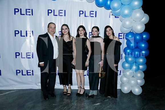 Gerado Rosales, Alejandra Rosales, Andrea Rosales, Constanza Elizondo y Gloria de Rosales (2)