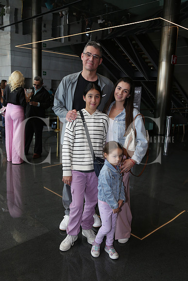 Cristian Mata, Victoria Rendon, Priscila Lòpez y Valentina Mata