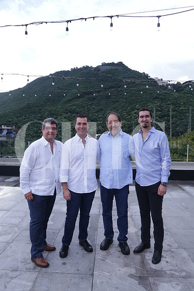 Jorge Gamez, Jorge Gamez, Rafael de la Garza y Fernando Gamez 1