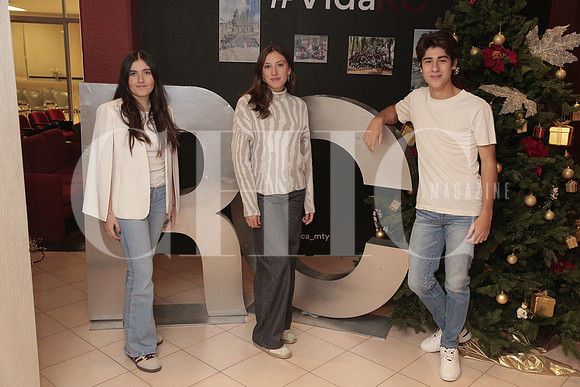 Andrea Salazar, Eugenia Najera y Leonardo Enriquez 9