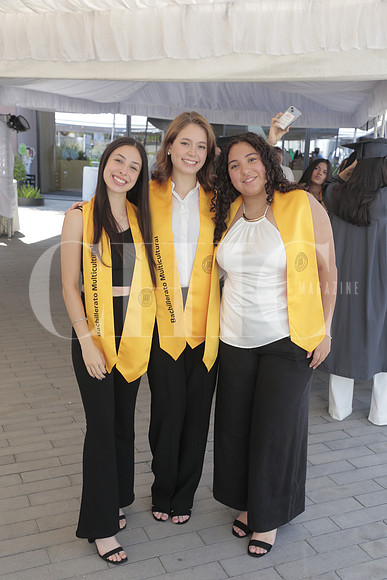 Victoria Peña, Maria Paula Alexander y Amanda Leal 2