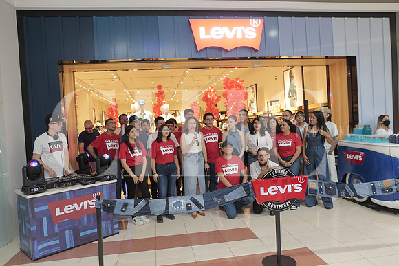 Levi s 17