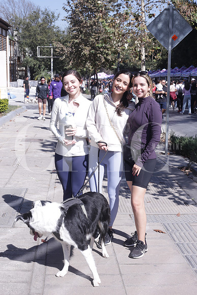 Daniela Vizcaino, Grecia Vizcaino y Ana Carmen Madero 0