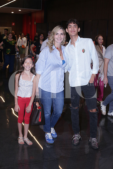 Florencia Molina, Paula Constanzo y Marco Molina 0