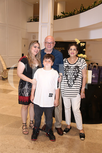 María Fernanda Martínez, José Fernando Martínez, Elsa Martía Gutiérrez y José Fernando Martínez 0