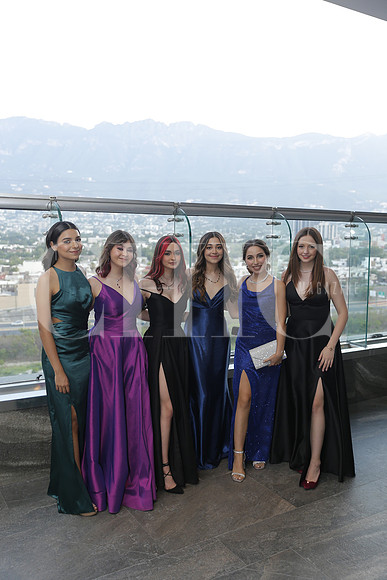 Fer Salas, Sol Molinari, Regina Santiago, Romelia Benavides, Ana Paula Hernandez y Jimena García