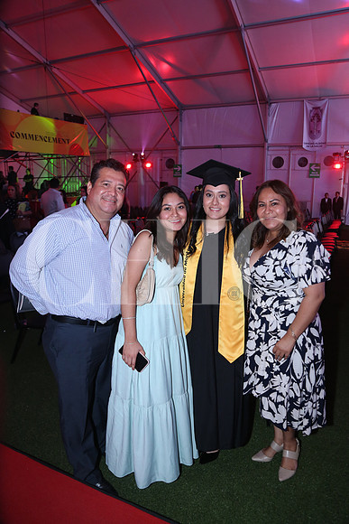 Luis Alberto Pérez, Luisa Fernanda Pérez, Nahoemi Pérez y Marlene García