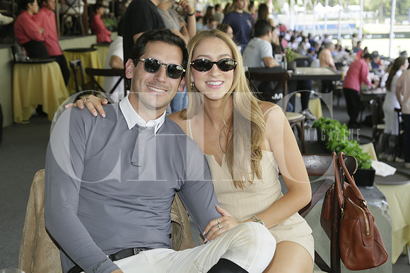 David Esparza y Mariana López