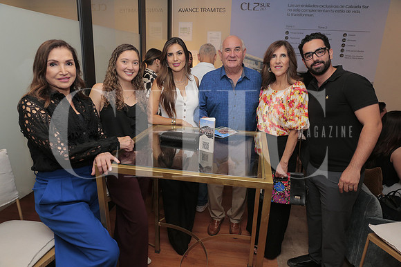 Myrna Garcia Vega, Thelma Rodriguez, Fendy Rodriguez, Jose Antonio Rodriguez, Mónica Sauza y Jaime Elizalde 4