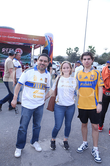 Ruben García, Alison Diehel y Patricio Garcia0