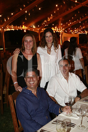 Cecy Pena, Veróncia Hernández de Benítez, Gonzalo Martínez y Javier Benítez