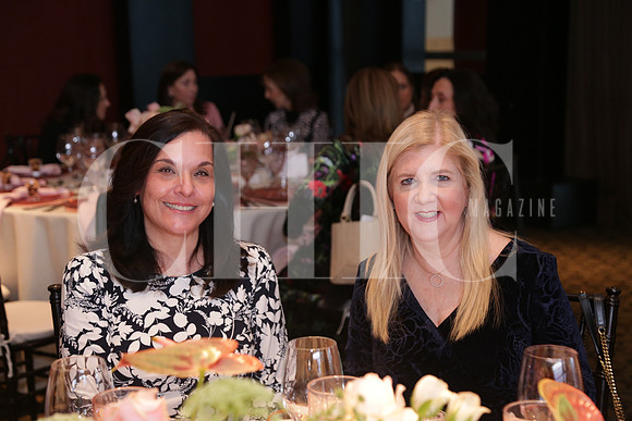 Gabriela Santos de Rodarte y Norma Kaliochiz de Bardawil