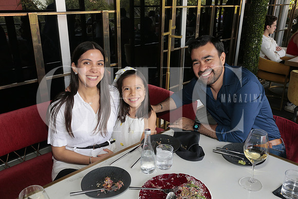 Alejandra Baylon, Romina Pallares y Ramon Corona 2