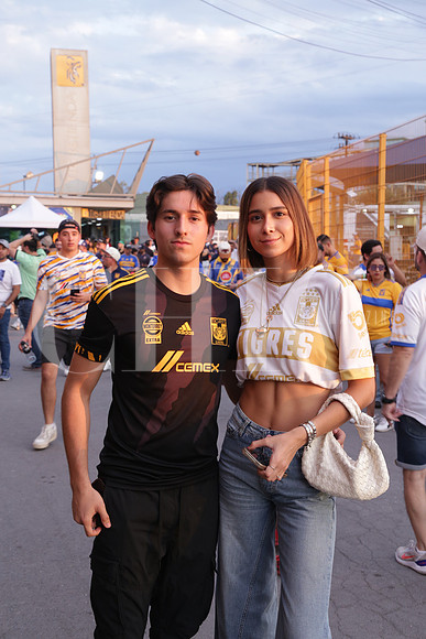 Roberto Mendez e Isabela Cano 0