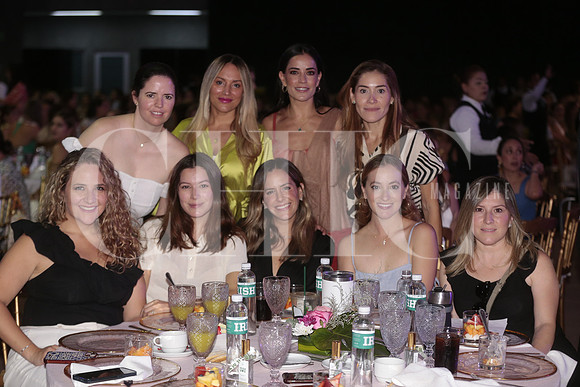 Daniela Calderon, Jacqueline Sanchez, Daniela Lopez, Ana Luisa Rodriguez, Vivi Villarreal, Leticia Felix, Myrna Gonzalez, Caro Tenreido y Laura Porras 1