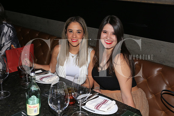 Paulina de la Garza y Mayela Lozano 2