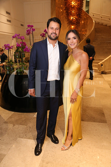 Carlos Hinojosa y Delia González 0
