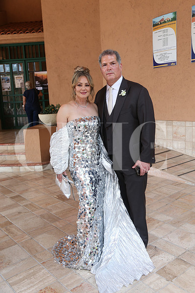 Graciela Elizondo de Vargas y Enrique Vargas( Papás Novia)1
