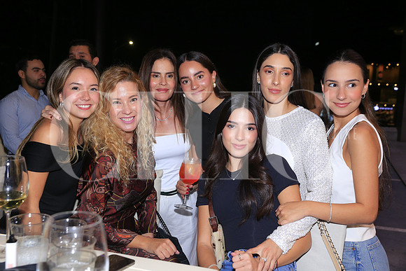 Andrea Alarcon, Cristy Mesta, Irene Voigt, Natalia Kalisch, Rebeca Somohano, Ana Cris Voigt y Cristy Sada 4