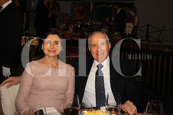 Mercedes Camelo de Hinojosa y Gerardo Hinojosa y