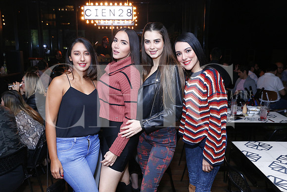 Isabel Mendiola, Sofia Lozano, Yelitza Galarza y Priscila Porras (6)