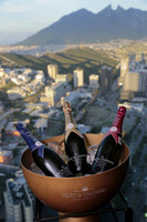 Moet & Chandon Sky Bar 10