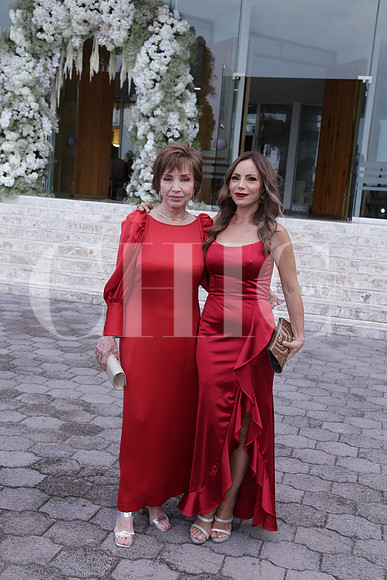 Josefina Acosta y Miriam Safi 1