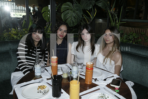 Amilica Flores, Carlota Garnica, Alma Muñiz y Amanda Martínez
