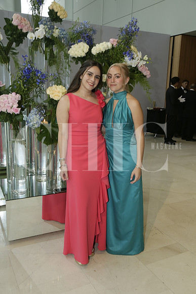 Ana Lucia Olguin y María Paula Vega (2)