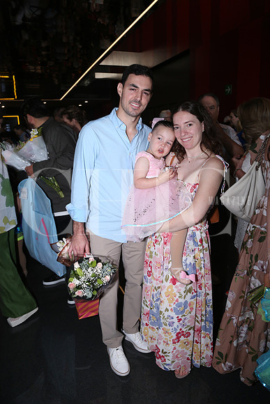 Alejandro Cueva, Sofia Cueva y Mariana González 0
