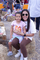 Andrea de los Santos y Julia Albulu 0