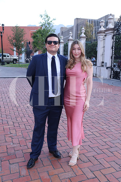 Rodrigo Duran y Estefania Servin 1