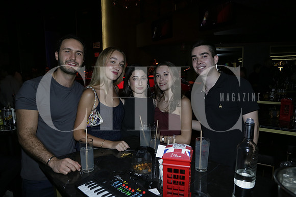 Andrés Barreda, Paulina Treviño, Fernanda Quiroz, María José Páez y Jorge Rodriguez (2)