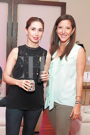 María Lambretón de Domene y Alejandra González