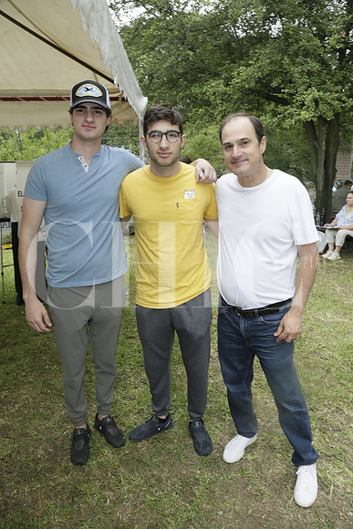 Emiliano Fernández, Gonzalo Fernández y Bernardo Fernández (2)