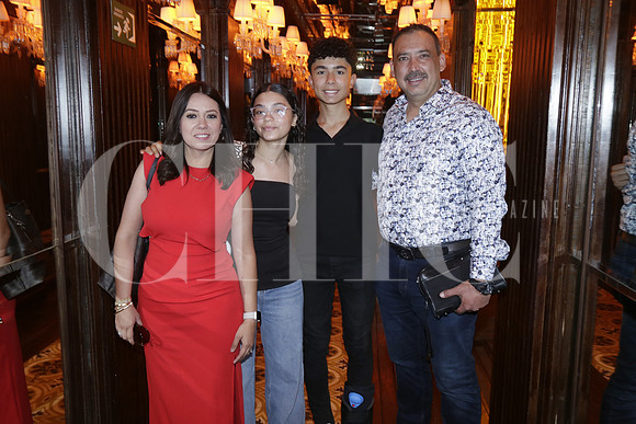 ( Madalena) Flor Reyes, Angela Botello, Juan Antonio Botello y Juan Antonio Botello