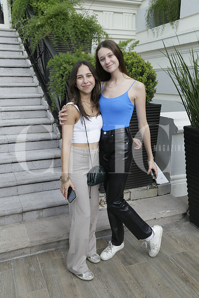 Rocio Flores y Regina Sada (2)