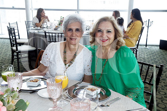 Idalia Santos y Adelina Alcorta