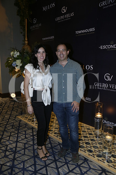 Mariana Quiroga de Azcunaga y José Azcunaga (2)