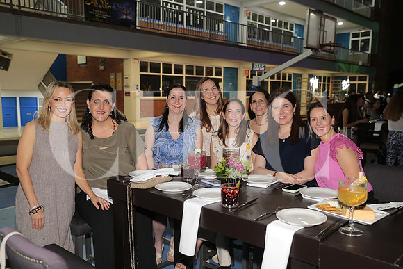 Fabiola Fernandez, Vanessa Iza, Paulina Morales, Monica Huesca, Sofia Garcia, Gaby Rodriguez, Daniela Richer y Laura Peña 2